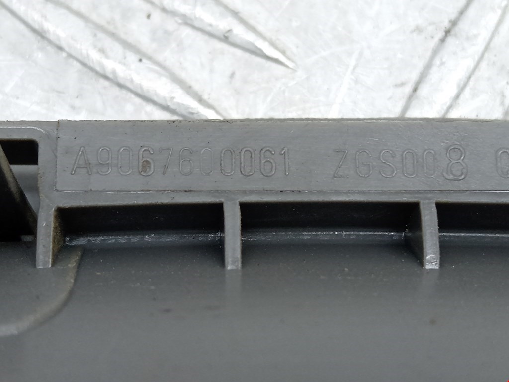 Ручка дверная задняя внутренняя правая VOLKSWAGEN Crafter 2006-2016