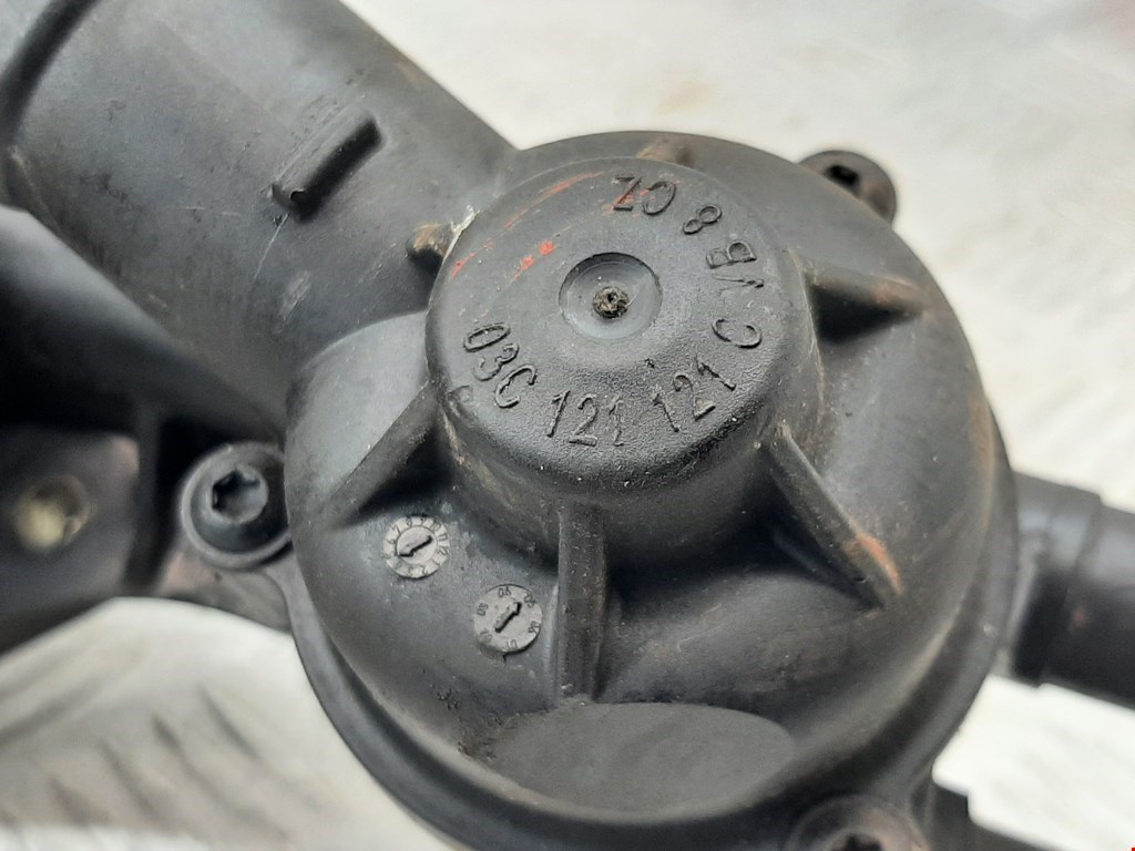 Корпус термостата VOLKSWAGEN Golf V 2003-2009