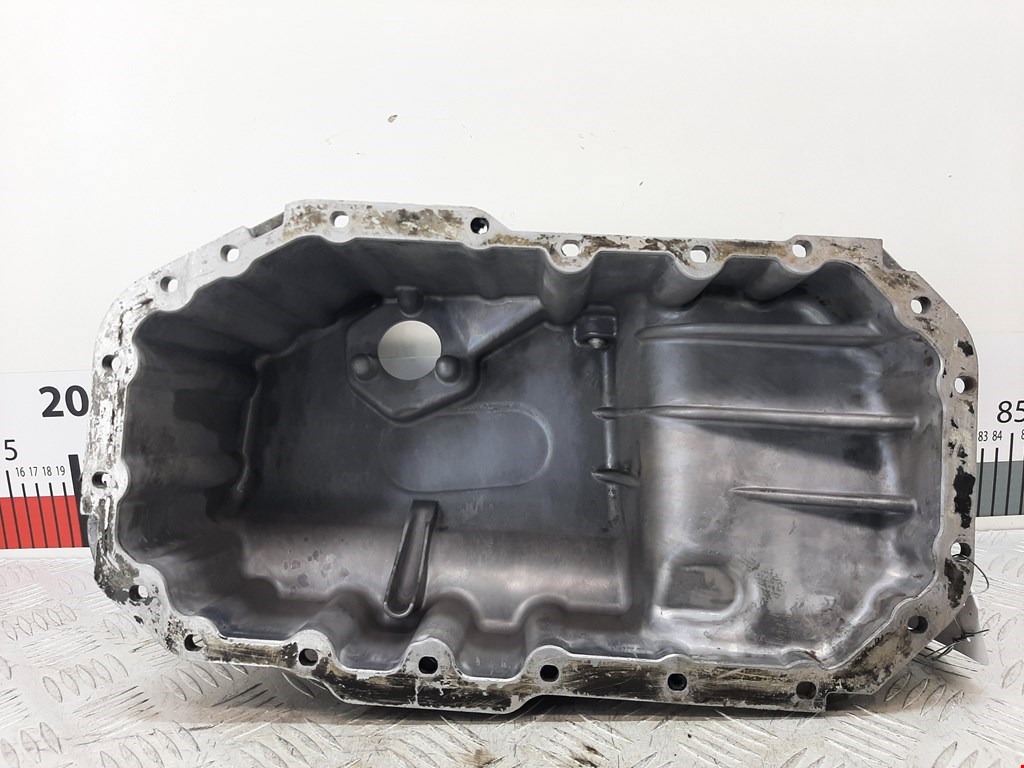 Поддон масляный двигателя VOLKSWAGEN Golf V 2003-2009