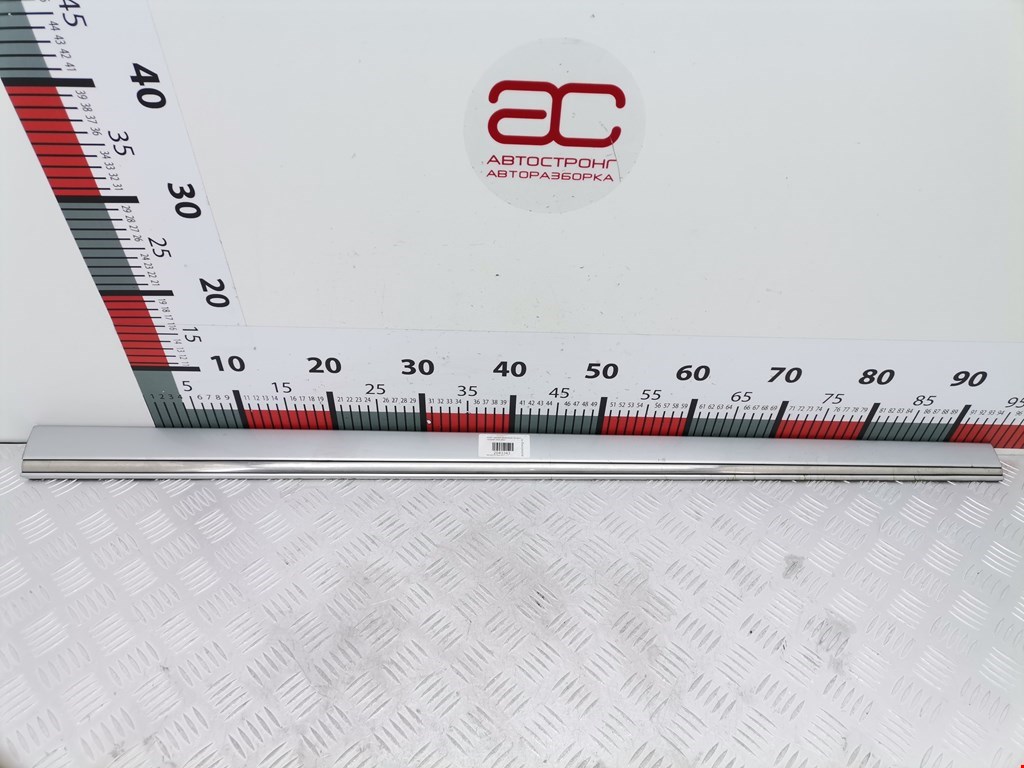 Накладка декоративная (молдинг) двери передней левой Mercedes E-Class (W211) (2002-2009)