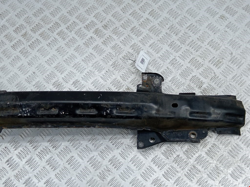 Усилитель переднего бампера (передний) VOLKSWAGEN Golf IV 1997-2003