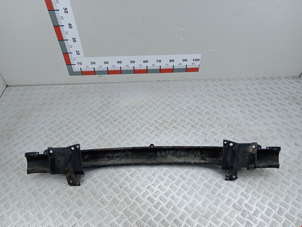 Усилитель переднего бампера (передний) VOLKSWAGEN Golf IV 1997-2003