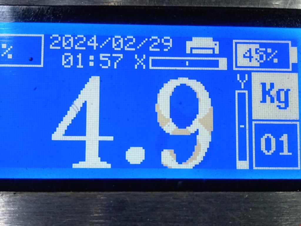 Усилитель переднего бампера (передний) VOLKSWAGEN Golf IV 1997-2003