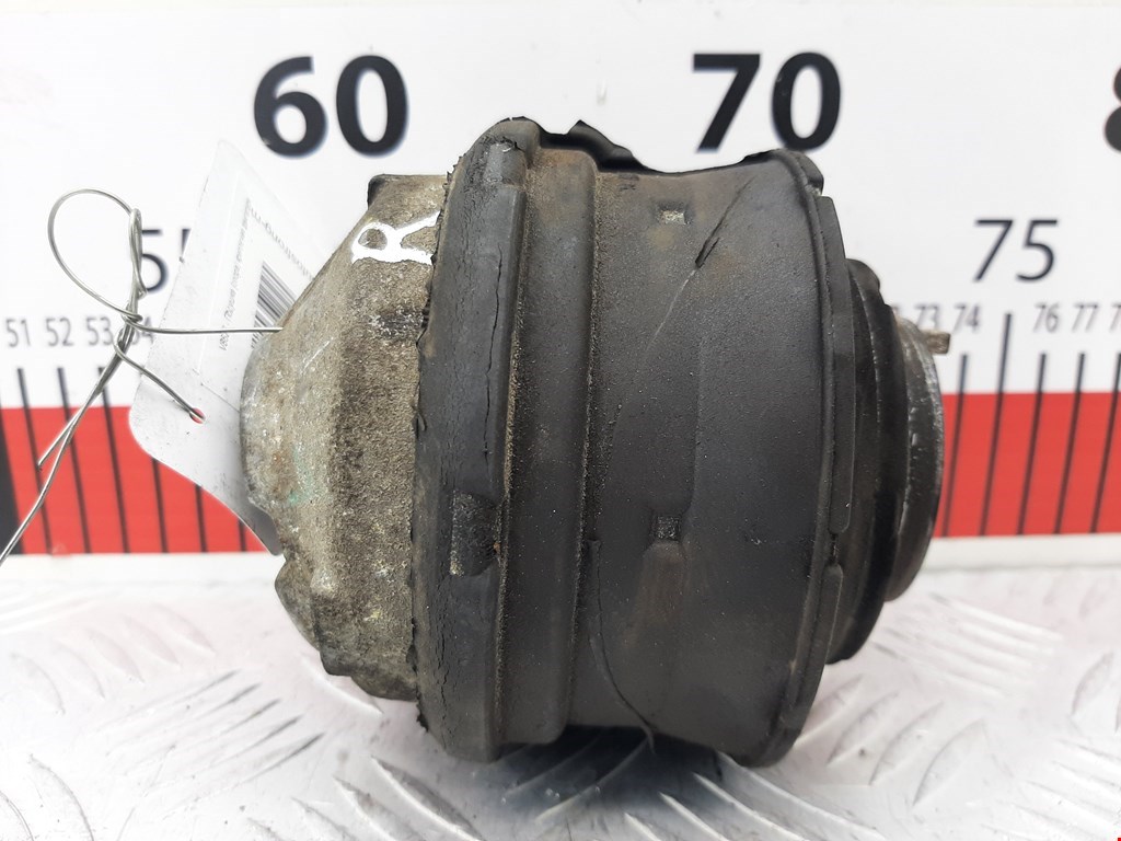 Подушка (опора) крепления двигателя Mercedes CLK-Class (W209) (2002-2010)