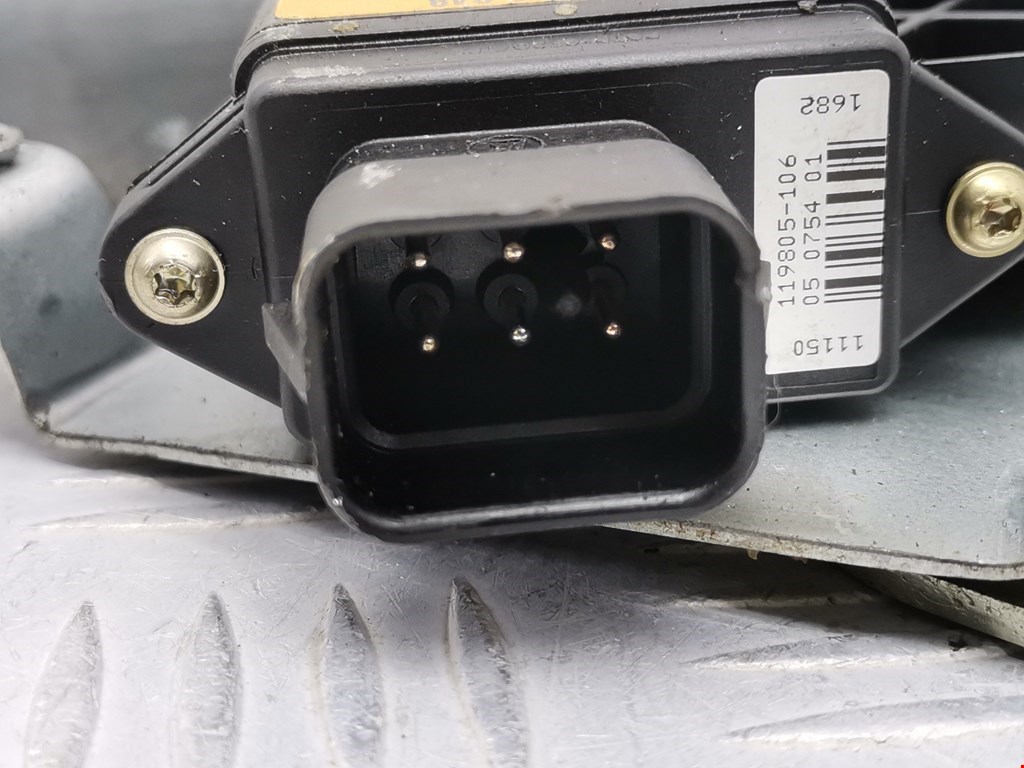 Стеклоподъемник передний правый OPEL Omega B 1994-2004