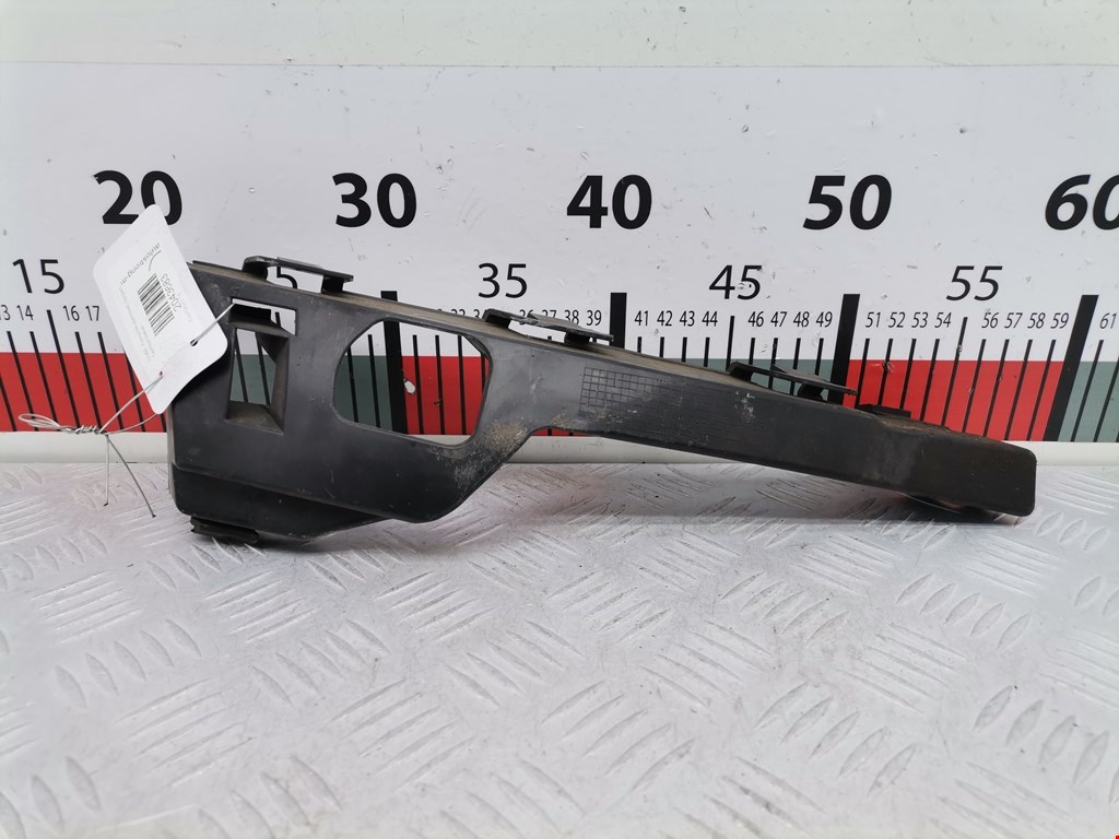 Кронштейн переднего бампера правый FORD Focus II 2005-2011