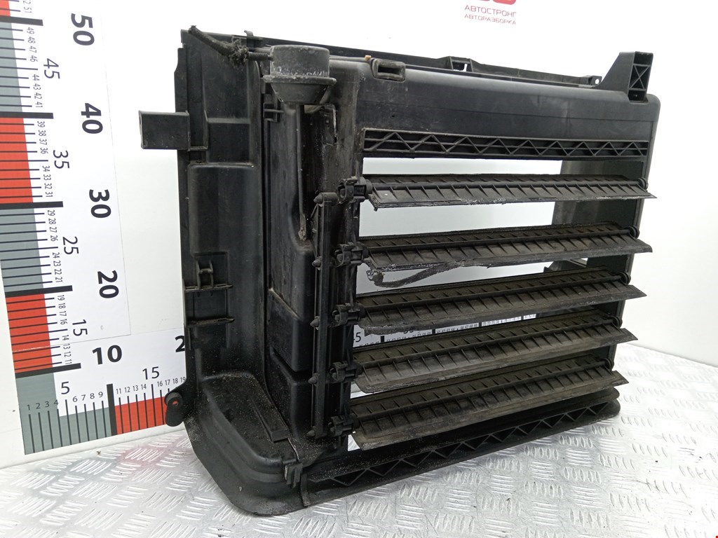 Диффузор (кожух) вентилятора BMW 3er E46 1998-2006