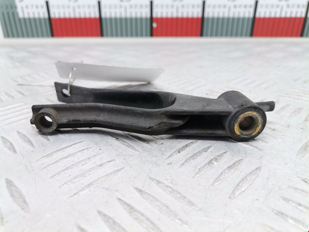 Кронштейн (крепление) радиатора OPEL Astra H/Family 2004-2015