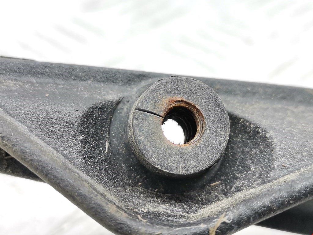 Кронштейн переднего бампера правый FORD Focus I 1998-2005