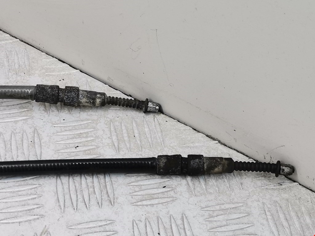 Трос стояночного тормоза левый/правый BMW 6er E63/E64 2003-2011