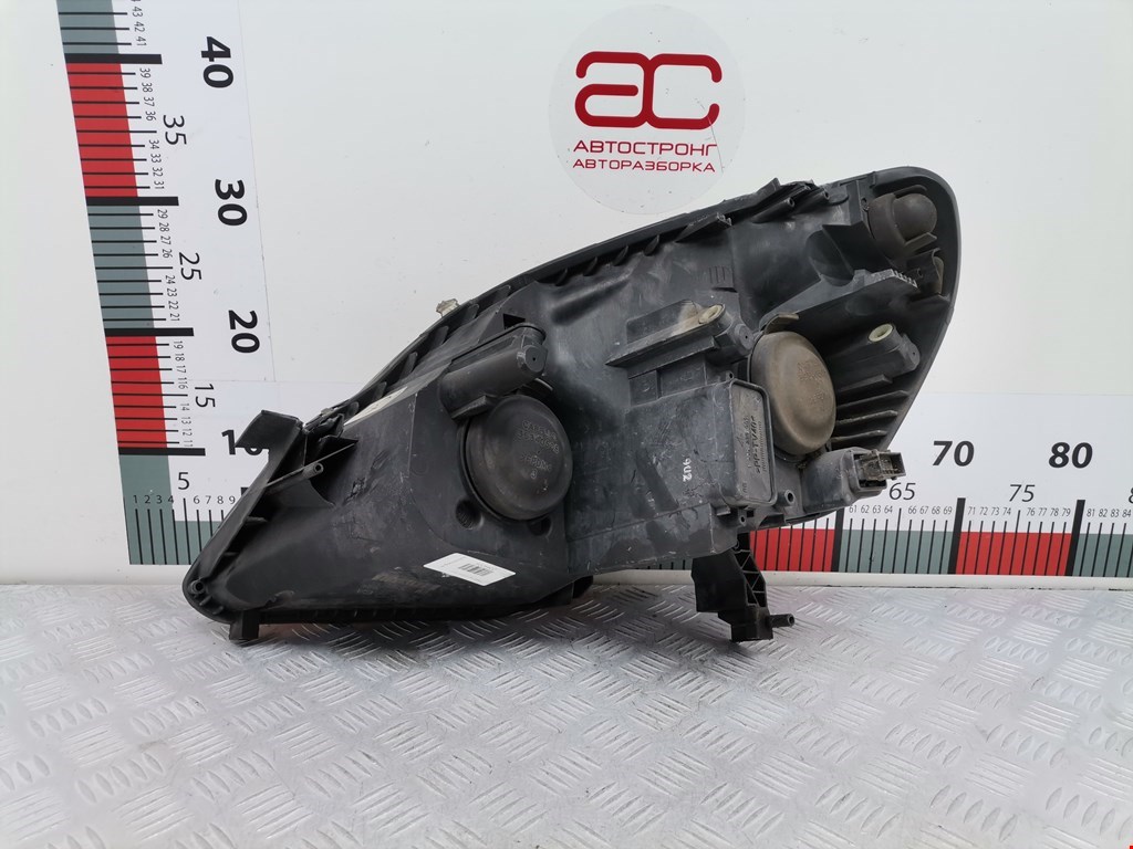 Фара правая OPEL Zafira B 2005-2012