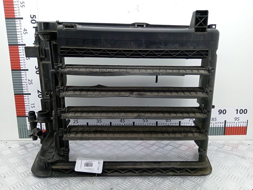 Диффузор (кожух) вентилятора BMW 3er E46 1998-2006