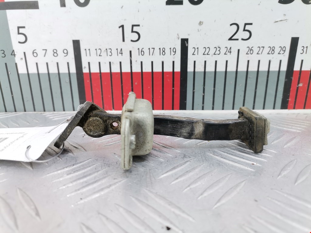 Ограничитель открывания двери KIA Picanto 2004-2011