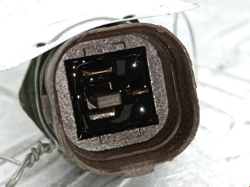 Датчик температуры (охлаждающей жидкости) VOLKSWAGEN Polo III 1994-2001