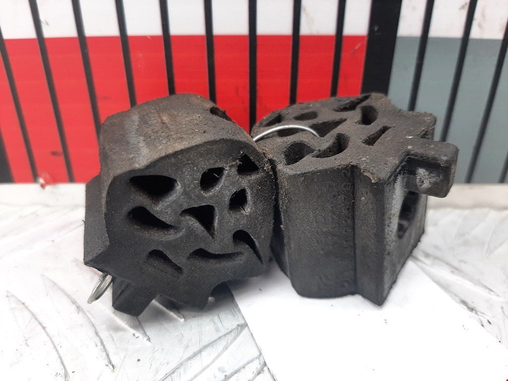 Кронштейн (крепление) радиатора Opel Corsa D (2006-2014)