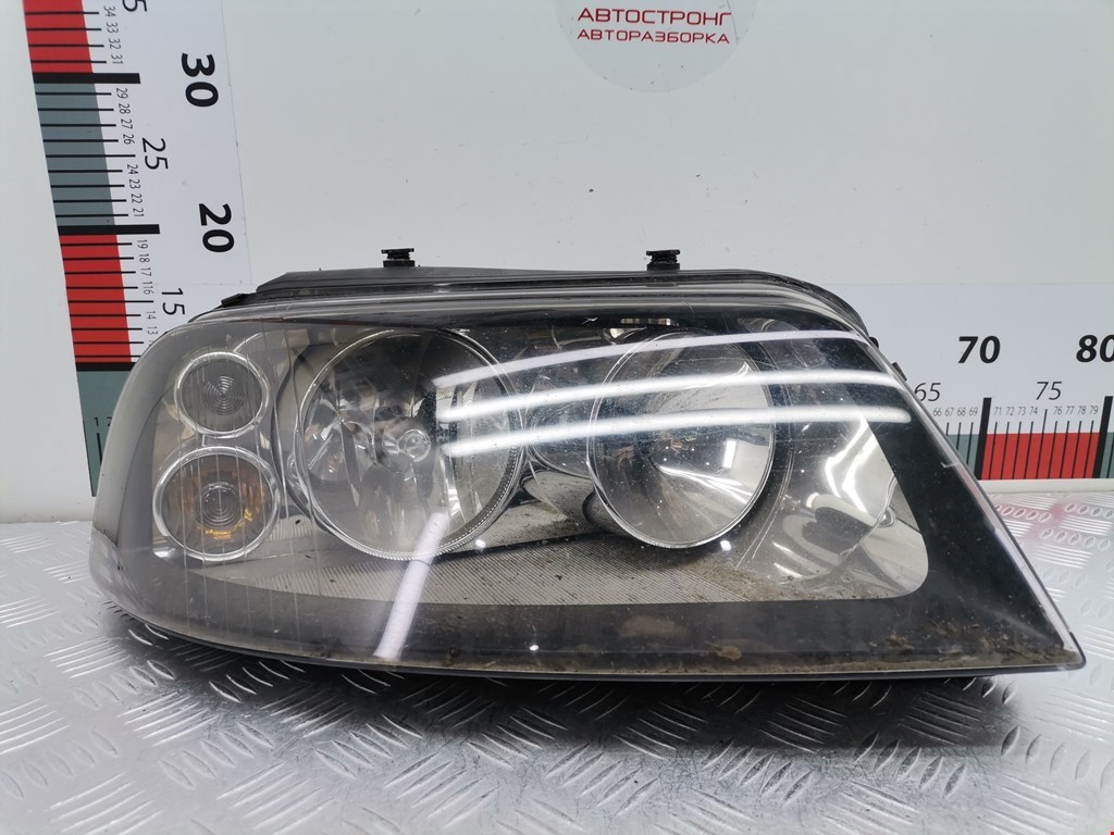 Фара правая SEAT Alhambra 1996-2010