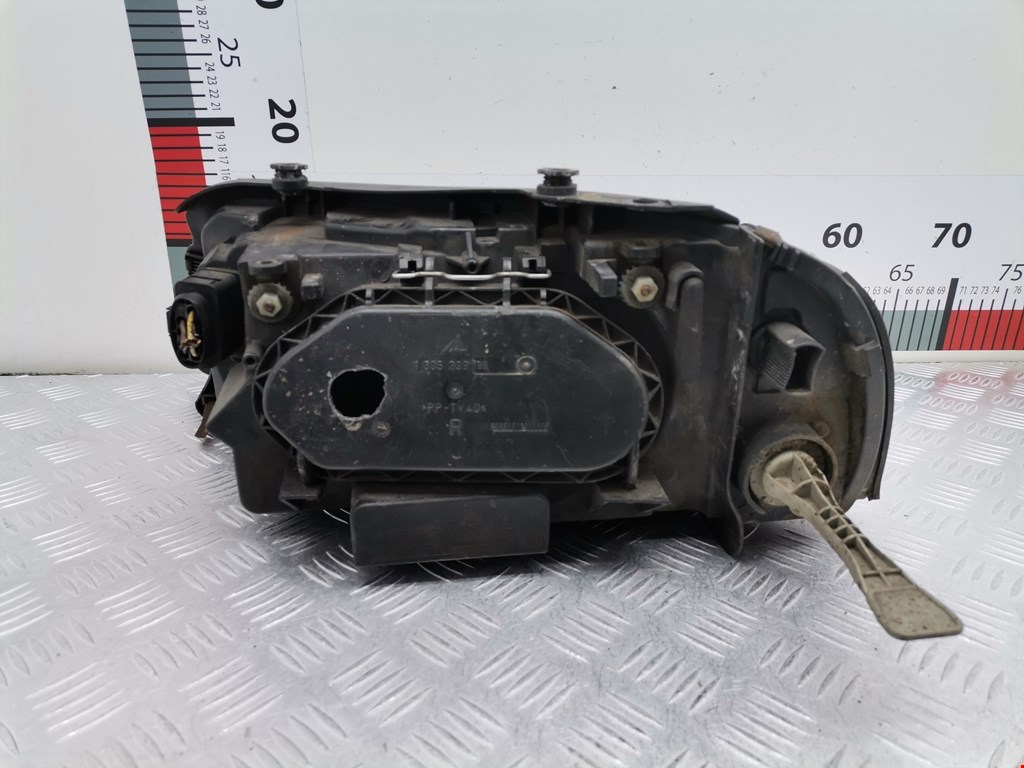 Фара правая SEAT Alhambra 1996-2010