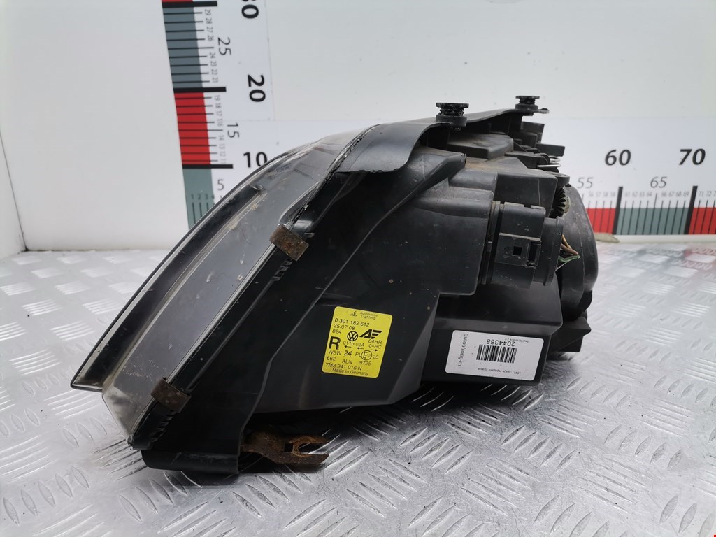 Фара правая SEAT Alhambra 1996-2010