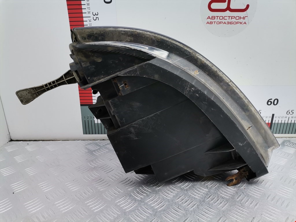 Фара правая SEAT Alhambra 1996-2010