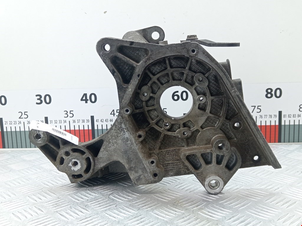 Кронштейн ТНВД FIAT Sedici 2005-2014