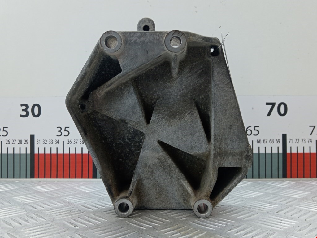 Кронштейн кондиционера FIAT Sedici 2005-2014