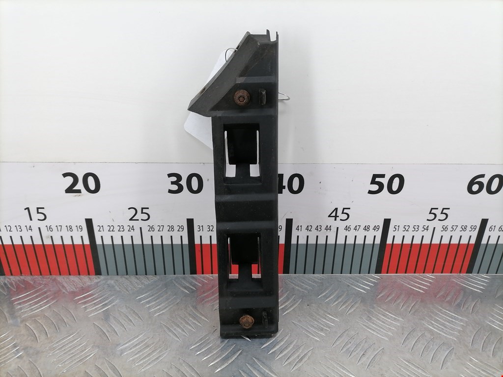 Кронштейн переднего бампера левый SEAT Toledo 1998-2004