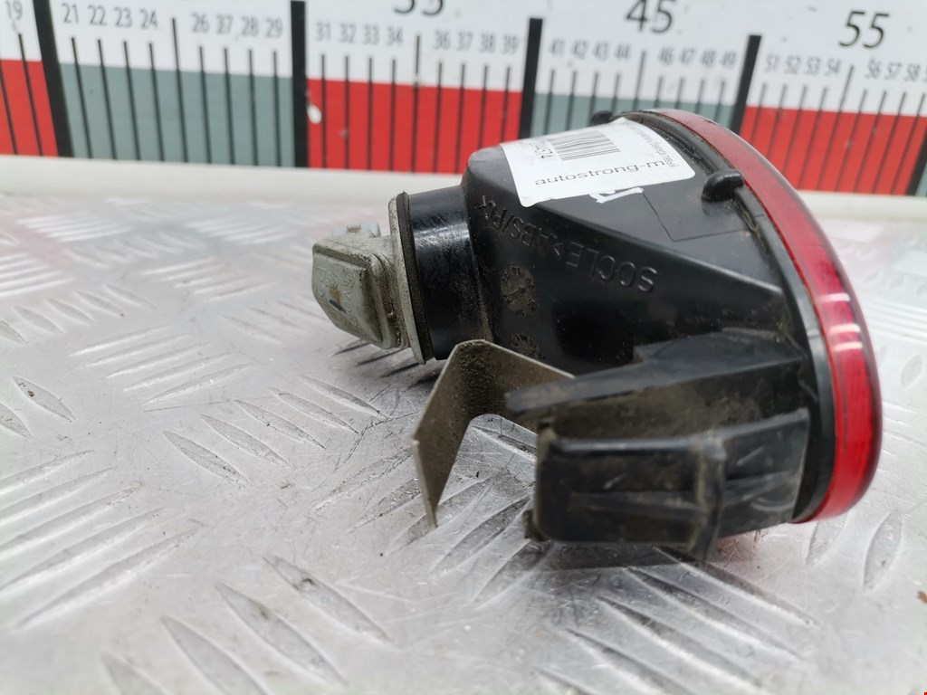 Отражатель в бампер задний левый PEUGEOT 206 1998-2012