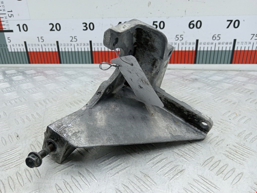 Кронштейн генератора SUBARU Legacy 1994-1999