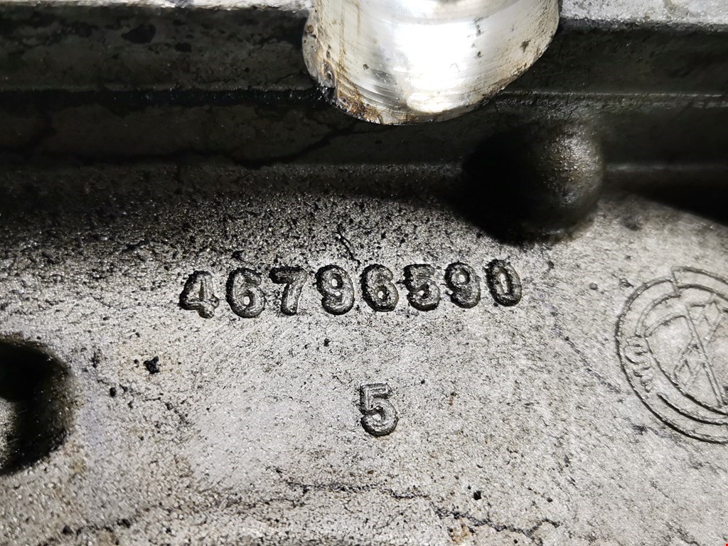 Крышка головки блока (клапанная) FIAT Punto II (188) 1999-2007