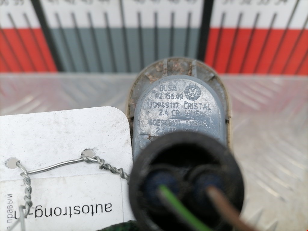 Повторитель на крыло VOLKSWAGEN Fox 2005-2011