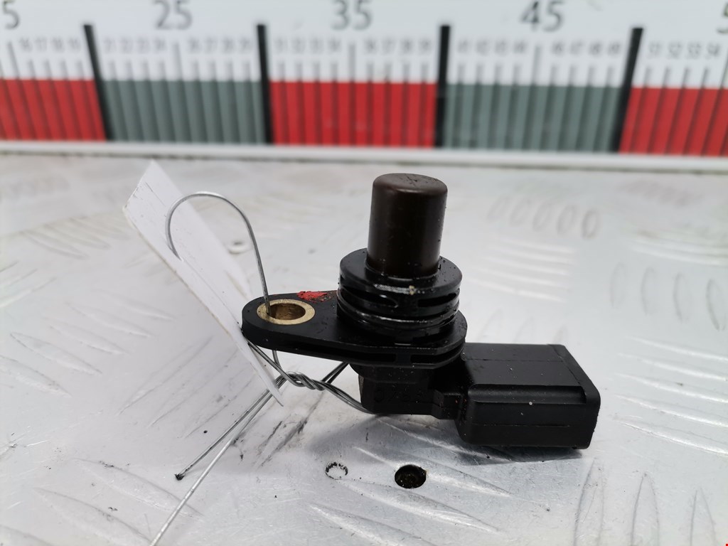 Датчик положения распредвала VOLKSWAGEN Golf IV 1997-2003