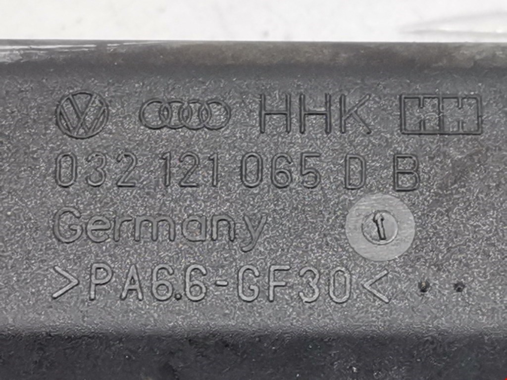 Патрубок VOLKSWAGEN Golf IV 1997-2003