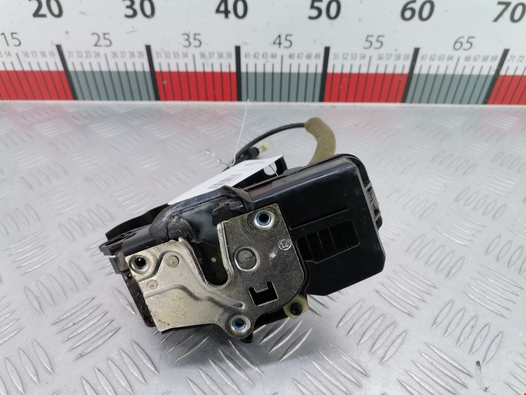 Замок двери передней правой OPEL Antara 2006-2015