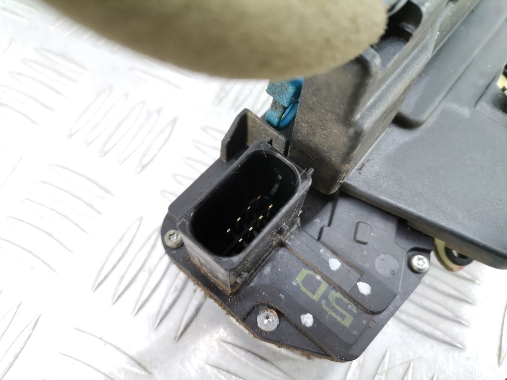 Замок двери передней правой OPEL Antara 2006-2015