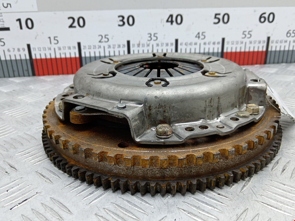 Маховик (демпфер сцепления) NISSAN Micra K11 1992-2002