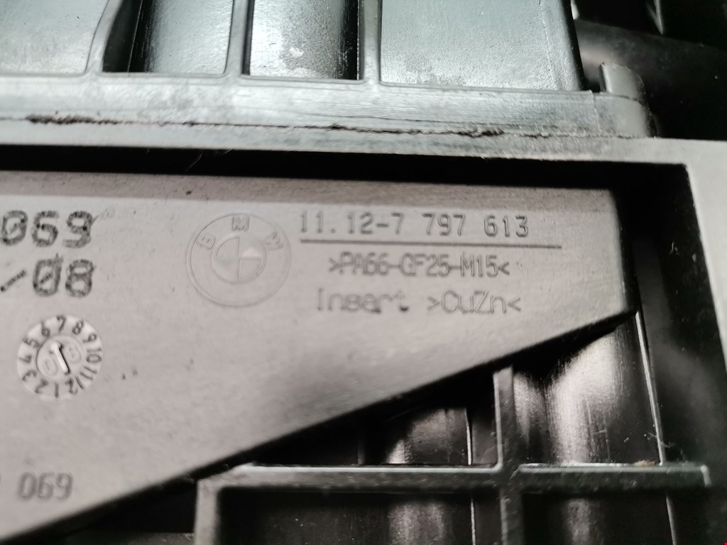 Крышка головки блока (клапанная) BMW 1er E81\E87 2004-2011