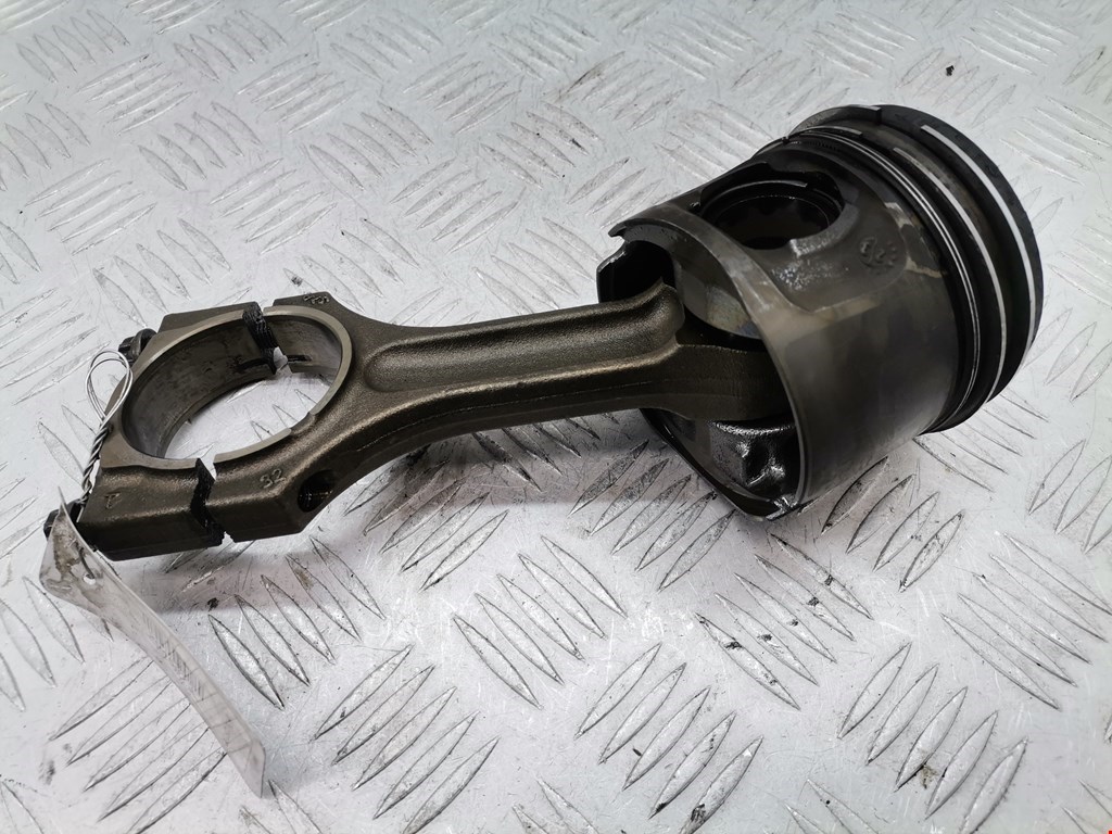 Поршень с шатуном BMW 1er E81\E87 2004-2011