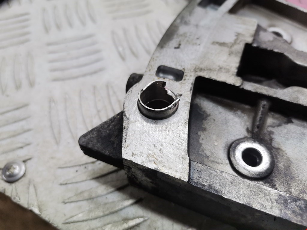 Крышка двигателя задняя BMW X5 F15/F85 2013-2018