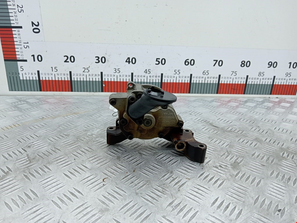 Насос масляный VOLKSWAGEN Eos 2006-2015