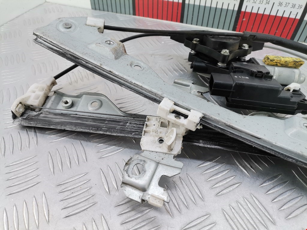 Стеклоподъемник передний правый RENAULT Koleos HY 2008-2016