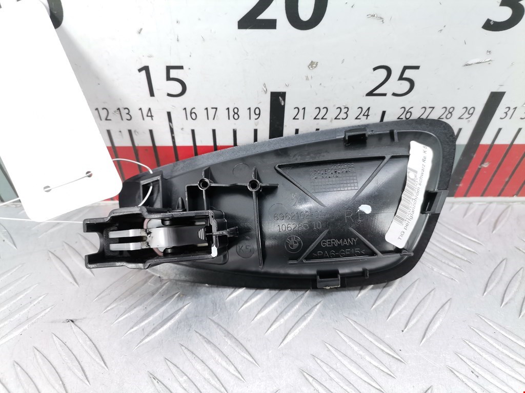 Ручка дверная передняя внутренняя правая BMW 1er E81\E87 2004-2011