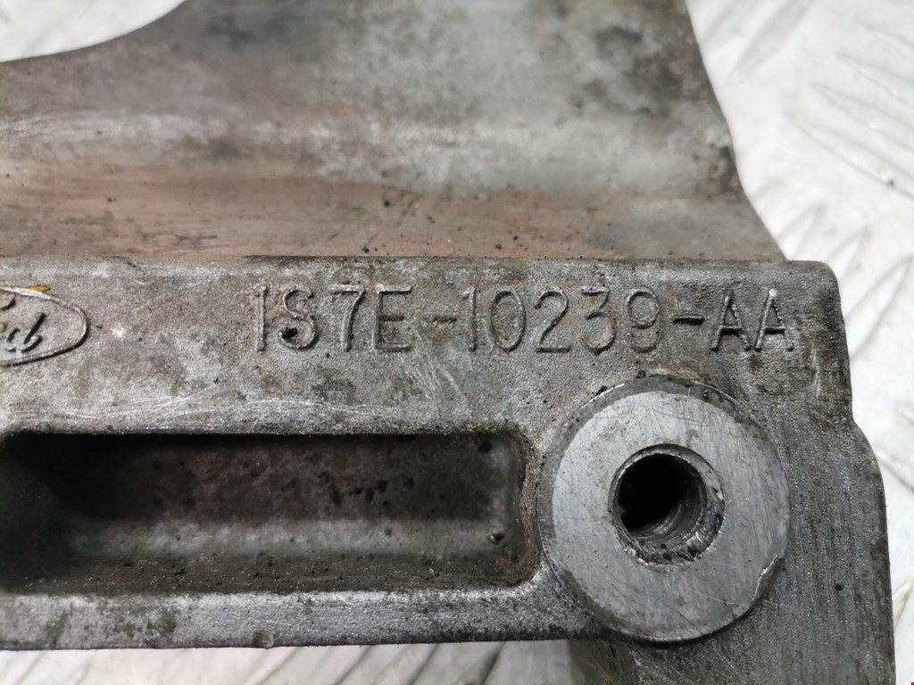 Кронштейн генератора FORD Mondeo III 2000-2007