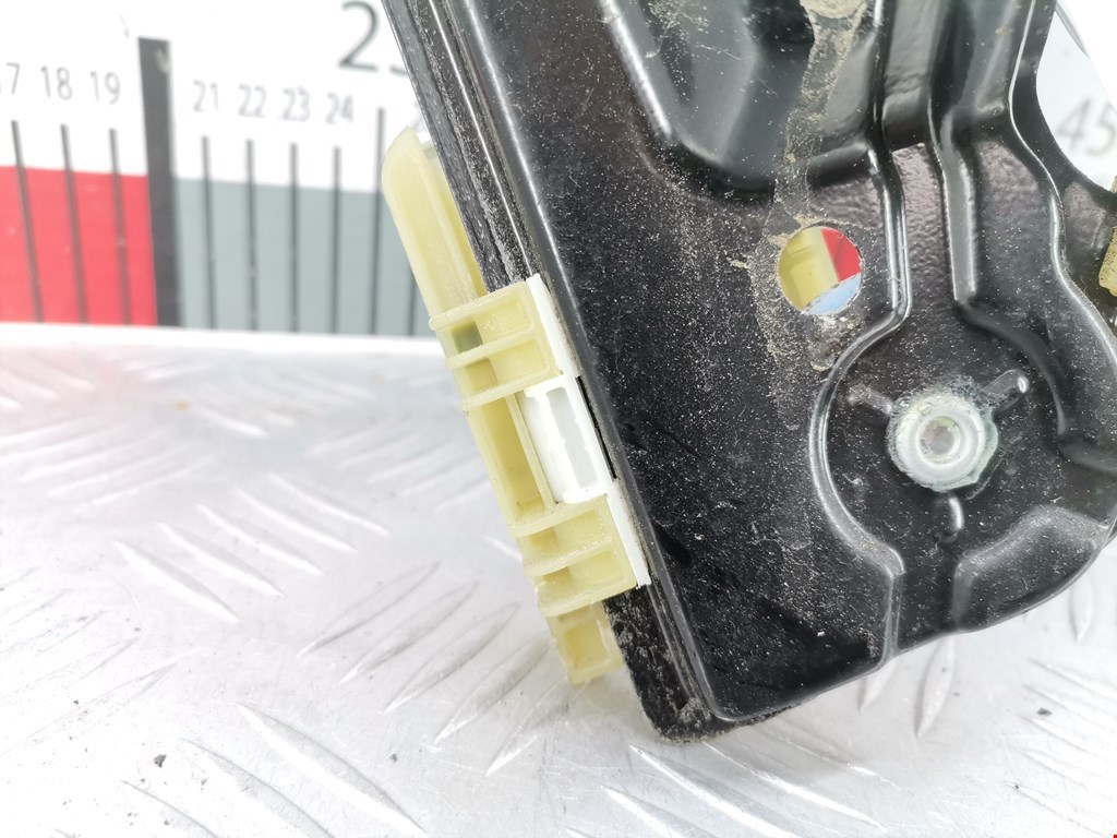 Стеклоподъемник передний левый OPEL Astra J 2009-2017