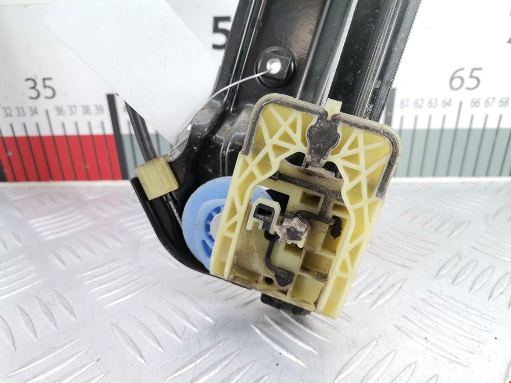 Стеклоподъемник передний левый OPEL Astra J 2009-2017