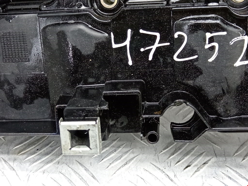 Крышка головки блока (клапанная) MERCEDES-BENZ C-Class C-klasse W203 2000-2007