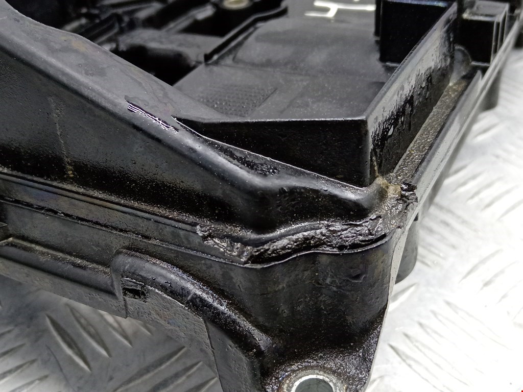 Крышка головки блока (клапанная) MERCEDES-BENZ C-Class C-klasse W203 2000-2007