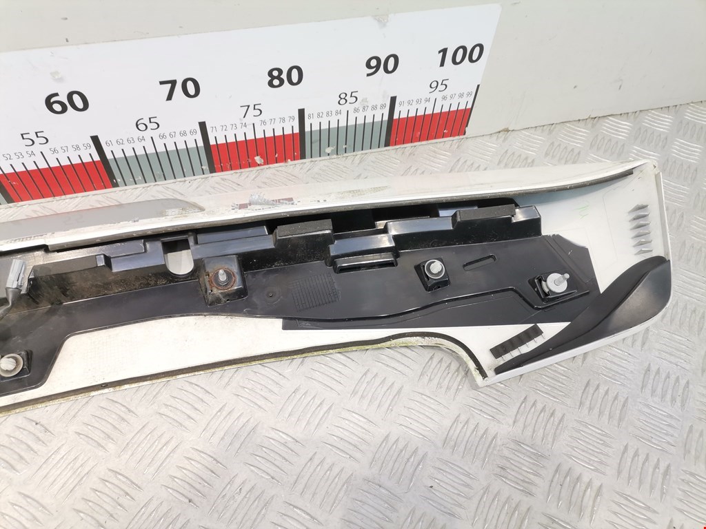 Спойлер TOYOTA Avensis 2009-2015