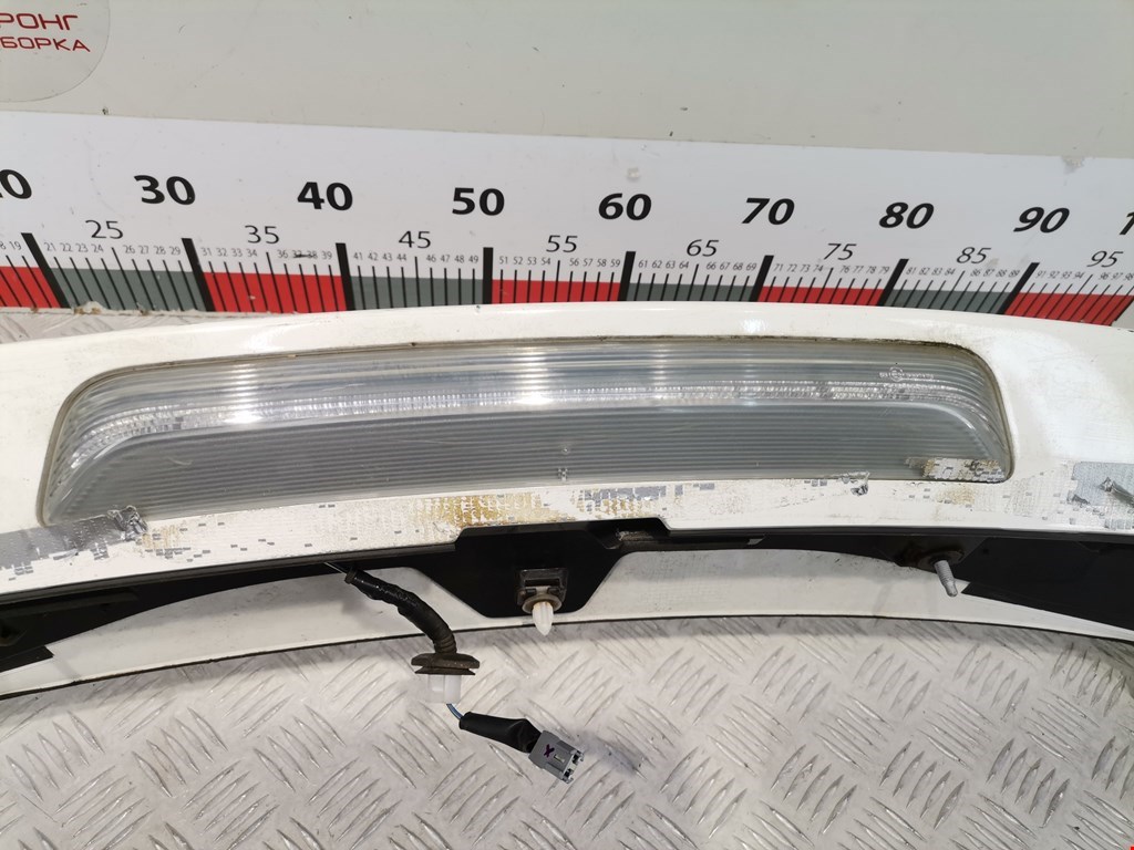 Спойлер TOYOTA Avensis 2009-2015