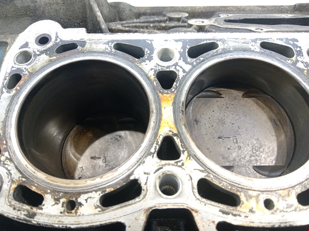 Блок цилиндров RENAULT Espace 1997-2003