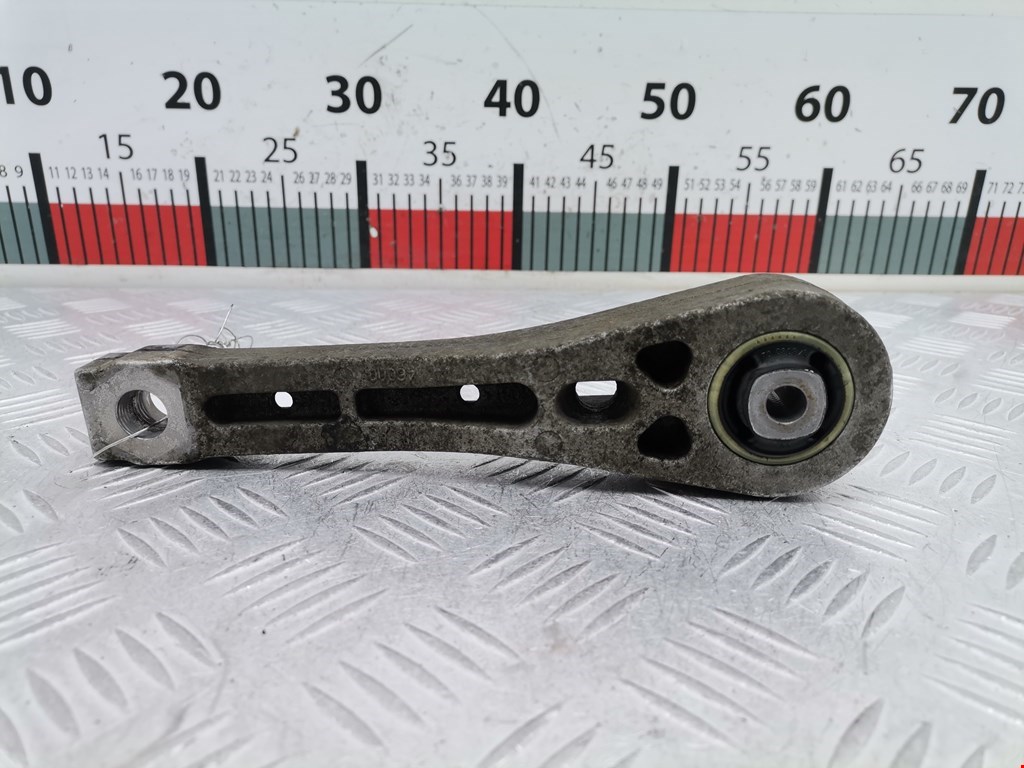 Кронштейн (крепление лапа) двигателя Skoda Octavia 1Z (2004-2013)